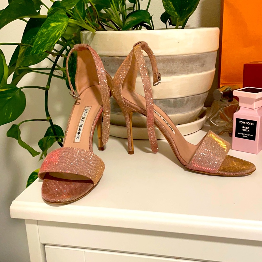 Manolo Blahnik- 37.5